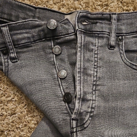 Everlane Women's Gray Straight Leg Jeans - Picture 3 of 3